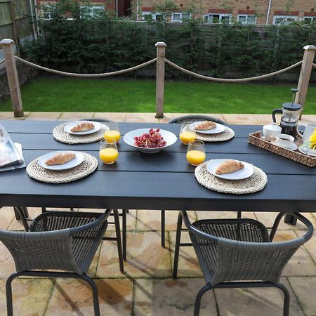 Perfect For Contractors With On Site Parking Villa Brierley Hill Eksteriør bilde