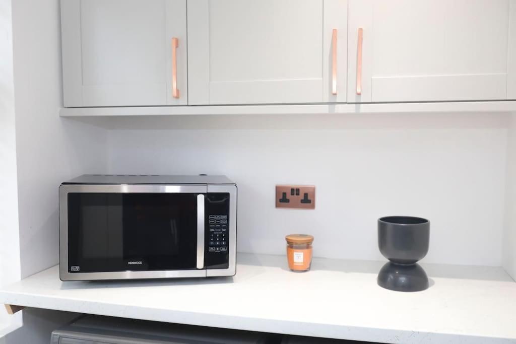 Perfect For Contractors With On Site Parking Villa Brierley Hill Eksteriør bilde
